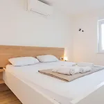 Tatil Evi Iva Šibenik